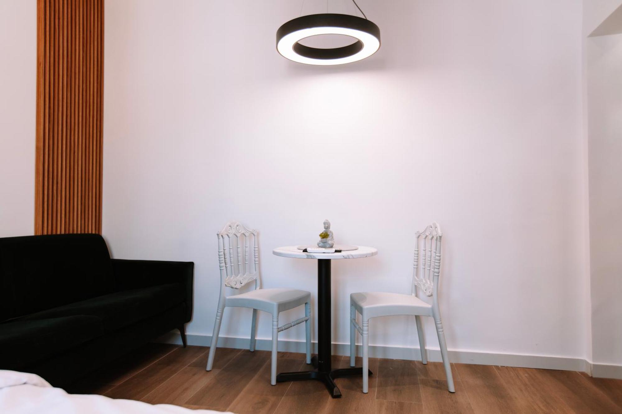 Barrikada Str Modern Apartments - The Nest 地拉那 外观 照片